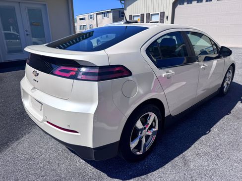 Used 2014 Chevrolet Volt Premium FWD image 5
