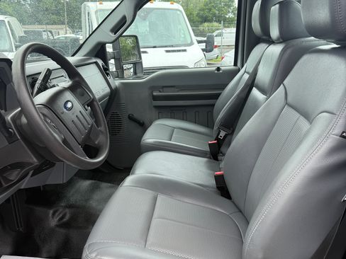 Used 2015 Ford F350 XL image 9