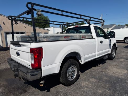 Used 2017 Ford F250 2WD Regular Cab Super Duty image 5