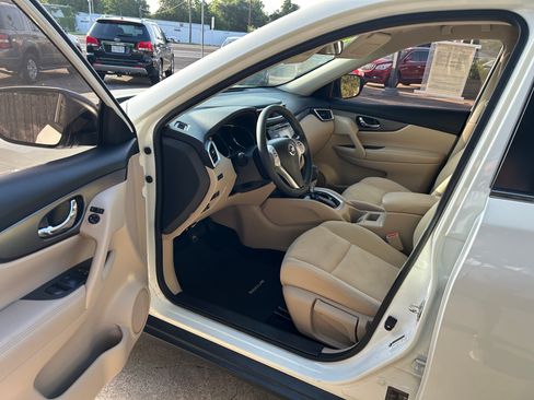 Used 2016 Nissan Rogue AWD image 4