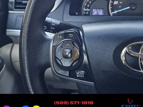 Used 2012 Toyota Camry LE image 15