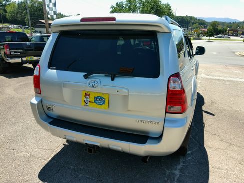 Used 2007 Toyota 4Runner 4WD Limited V6 image 14