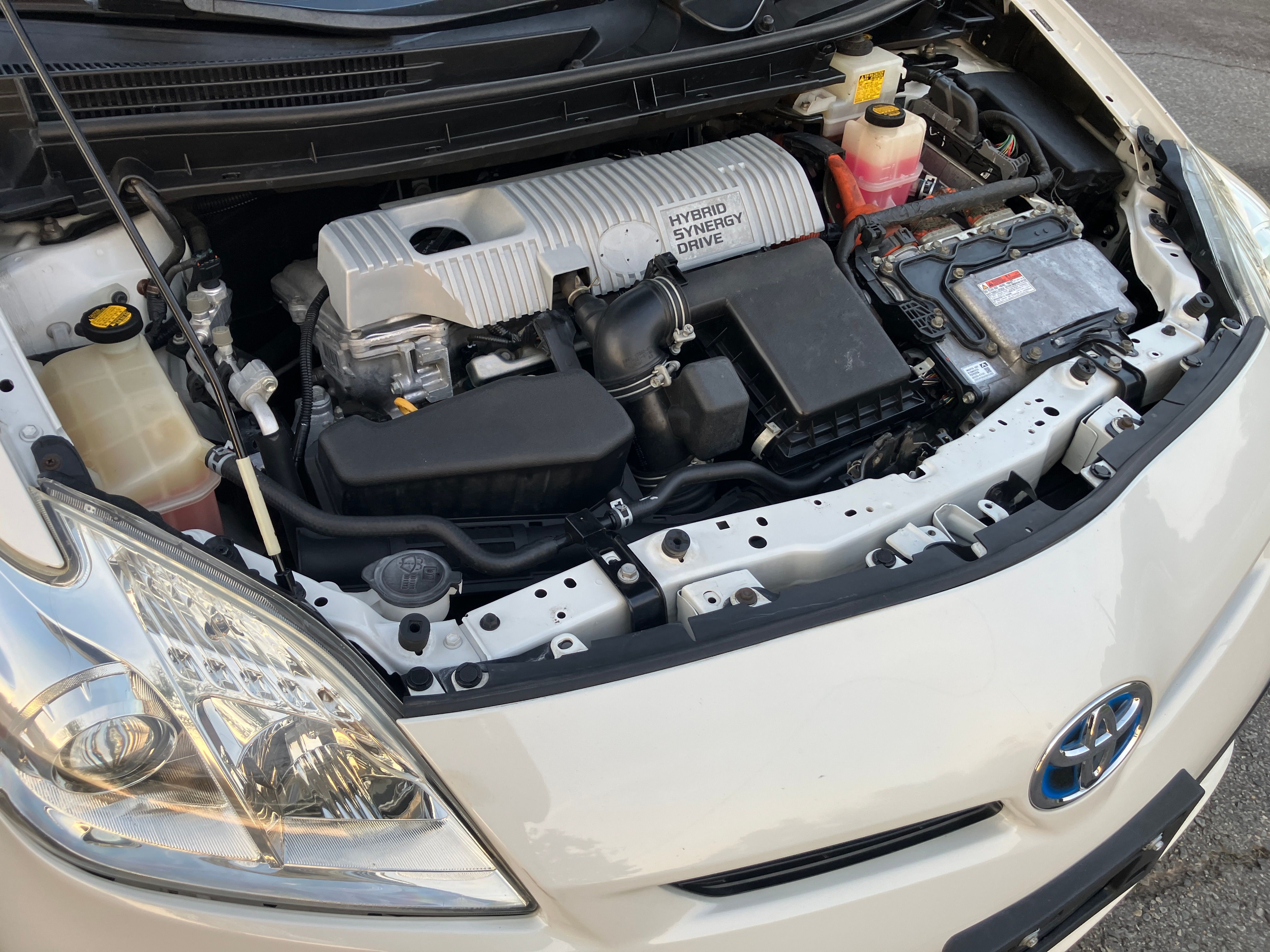 Used 2012 Toyota Prius Three Touring Hatchback 4D FWD image 8