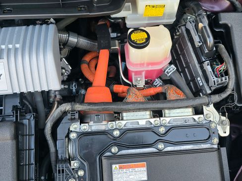 Used 2013 Toyota Prius Persona Series image 38