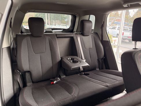 Used 2017 GMC Terrain SLE image 18