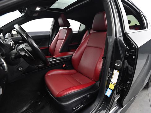 Used 2022 Lexus IS 300 image 34