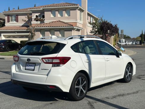 Used 2019 Subaru Impreza 2.0i Premium image 8