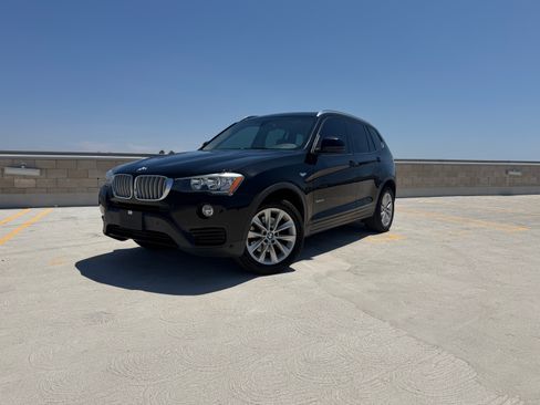 Used 2017 BMW X3 sDrive28i RWD image 1