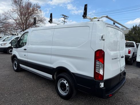 Used 2020 Ford Transit 150 image 3