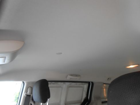 Used 2014 RAM C/V Tradesman image 15