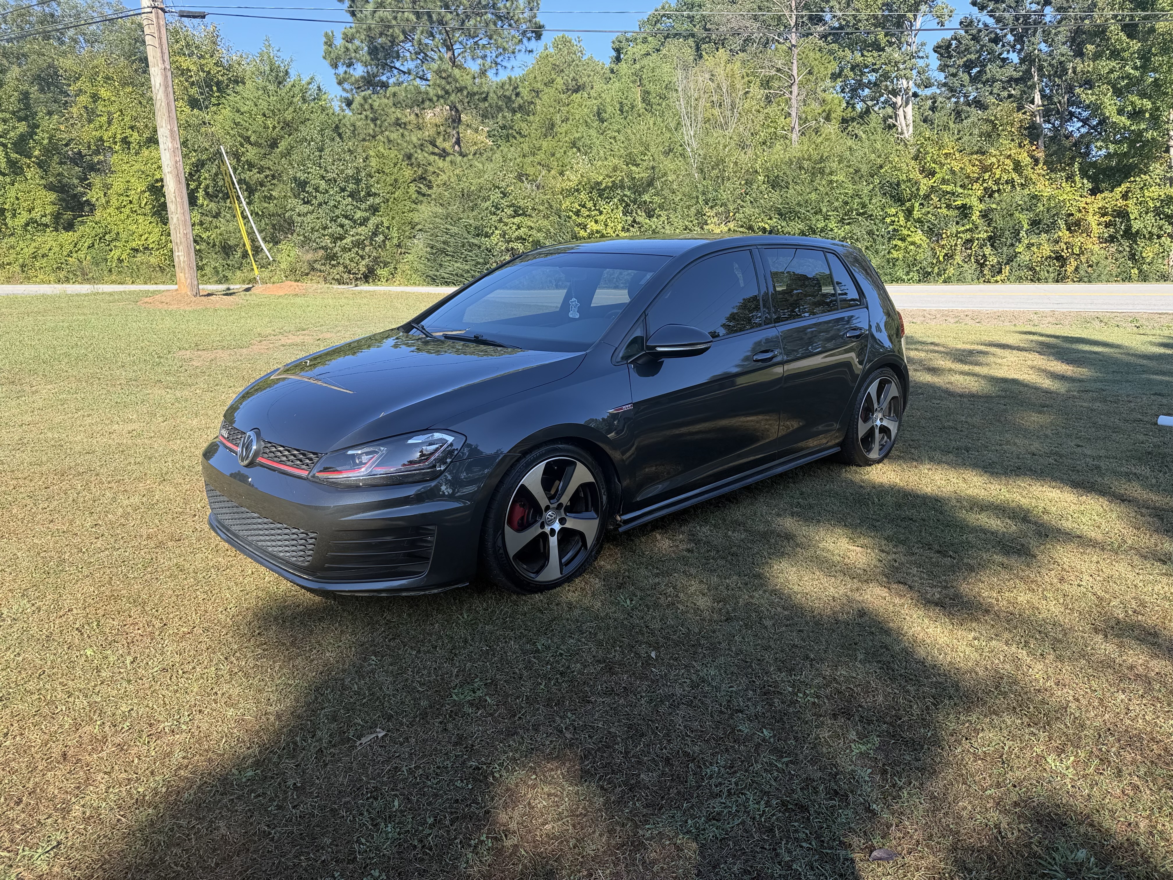 Used 2017 Volkswagen GTI 4-Door FWD image 6