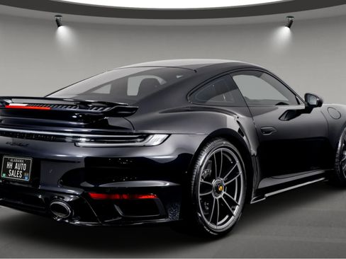Used 2025 Porsche 911 Turbo S image 4