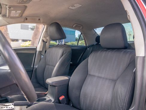 Used 2013 Toyota Corolla LE image 11