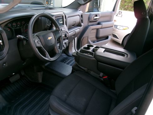 Used 2025 Chevrolet Silverado 1500 2WD Regular Cab W/T image 7