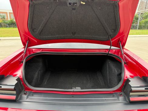 Used 2017 Dodge Challenger SRT Hellcat image 38