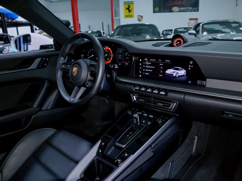 Used 2024 Porsche 911 Carrera 4S image 26