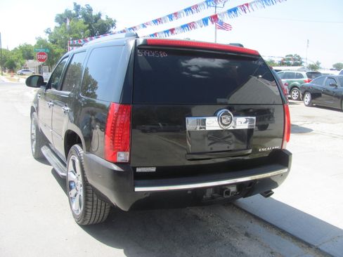 Used 2008 Cadillac Escalade 2WD image 3