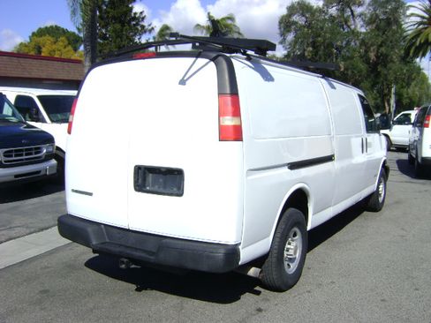 Used 2003 Chevrolet Express 3500 image 6