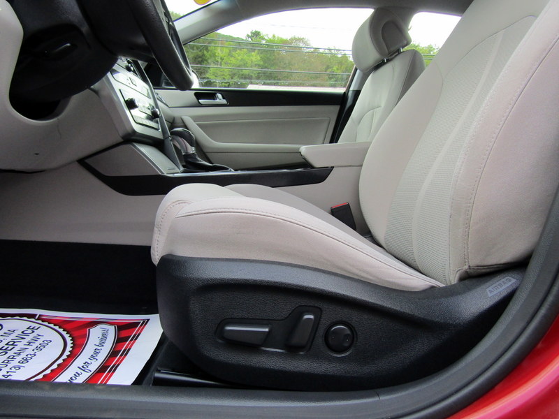 Used 2015 Hyundai Sonata Sport FWD image 16