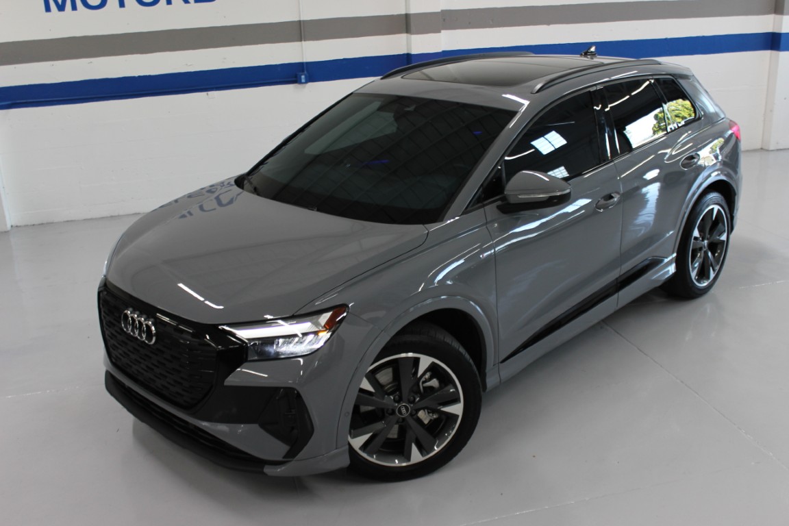 Used 2024 Audi Q4 e-tron quattro Premium Plus AWD/4WD image 3