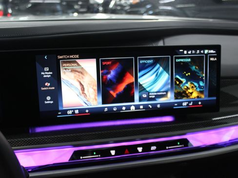 Used 2023 BMW i7 xDrive60 AWD/4WD image 29