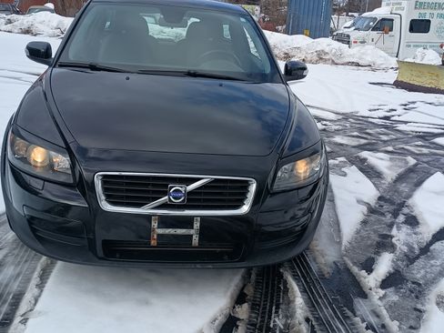 Used 2010 Volvo C30 T5 image 2