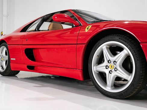 Used 1997 Ferrari F355 Berlinetta image 22