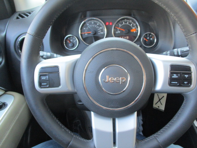 Used 2015 Jeep Compass 4WD Latitude image 35