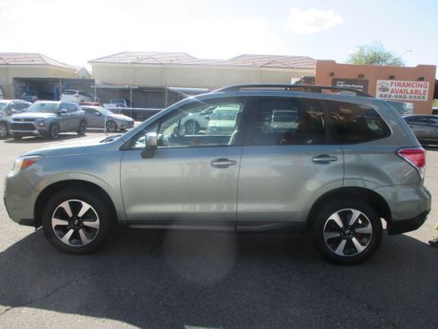Used 2018 Subaru Forester 2.5i Premium image 2