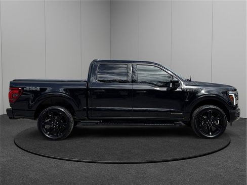Used 2025 Ford F150 Lariat image 10