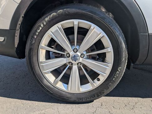 Used 2018 Ford Explorer Limited image 6