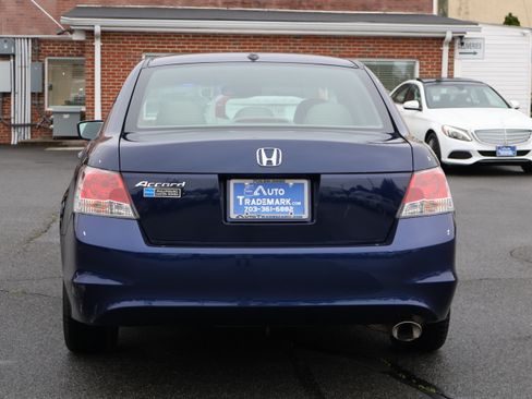 Used 2010 Honda Accord EX-L image 8