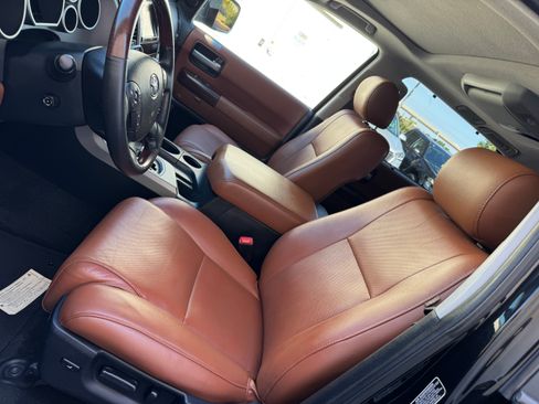 Used 2012 Toyota Sequoia Platinum image 16
