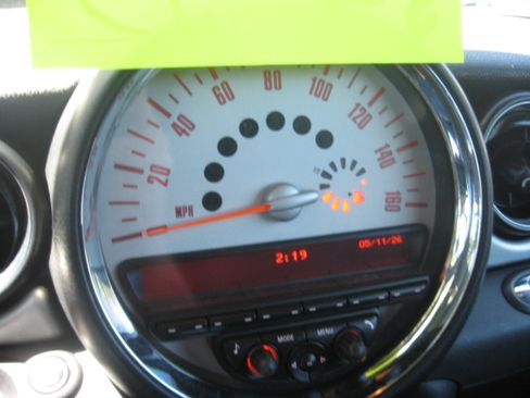 Used 2011 MINI Cooper Convertible FWD image 11
