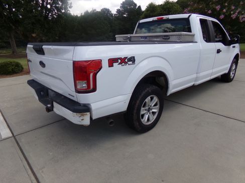 Used 2016 Ford F150 4x4 SuperCab FX4 image 5