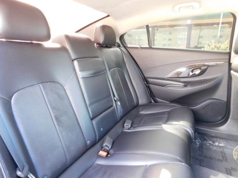 Used 2015 Buick LaCrosse Leather image 23