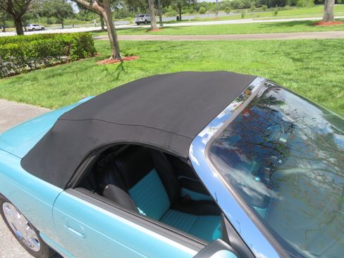 Used 2002 Ford Thunderbird UNAVAIL RWD image 31