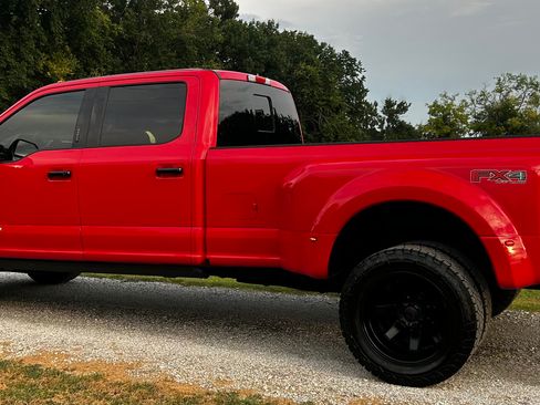 Used 2017 Ford F350 4x4 Crew Cab DRW Super Duty image 9