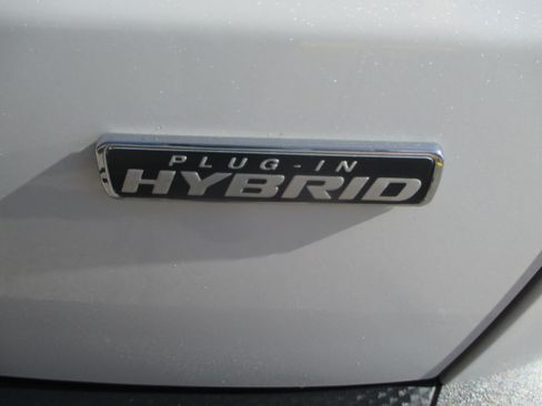 Used 2023 Ford Escape FWD Plug-In Hybrid image 13