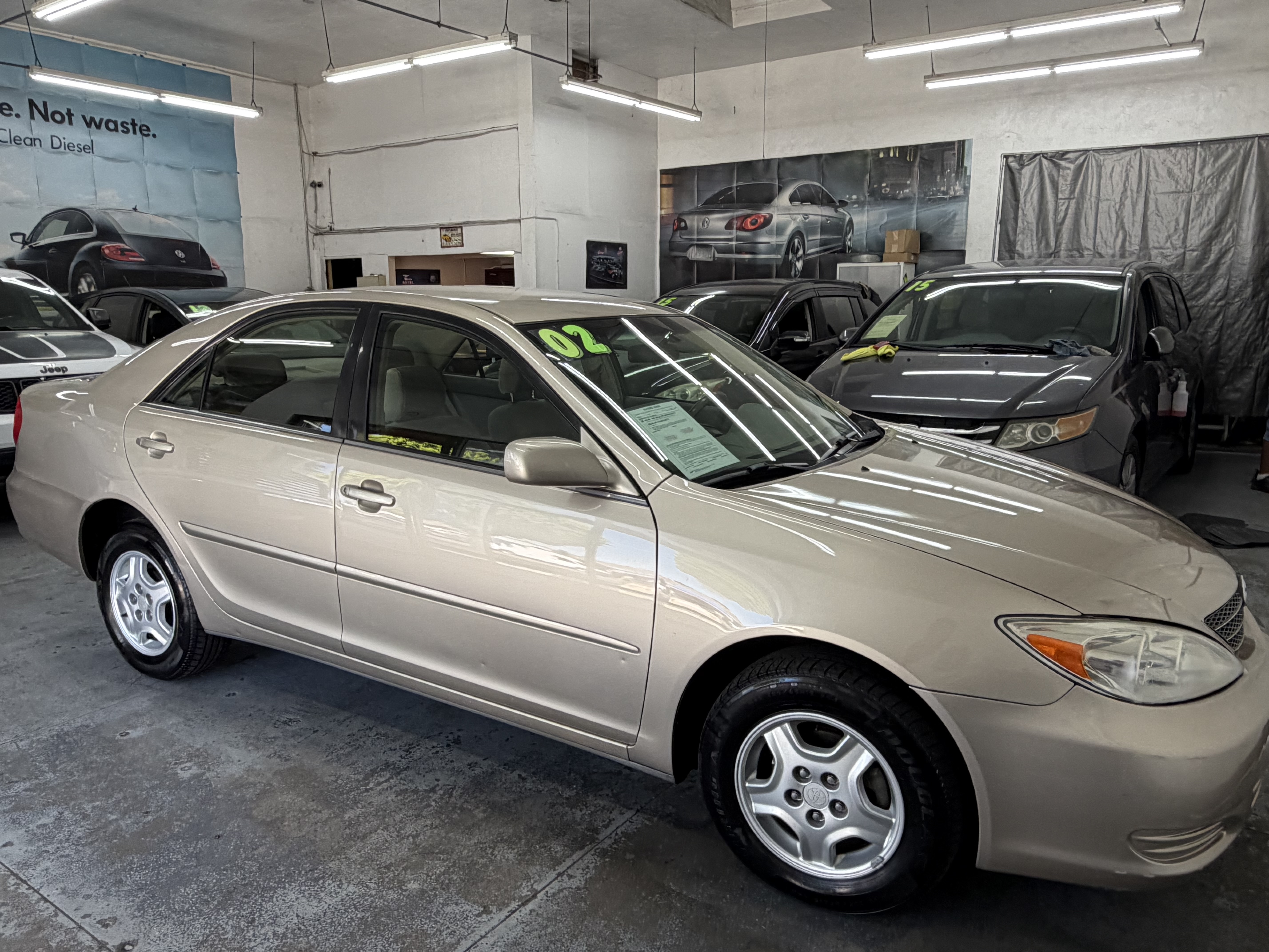 Used 2002 Toyota Camry LE Sedan FWD image 7