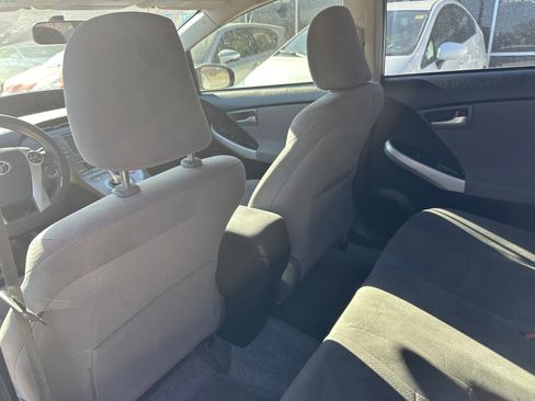 Used 2012 Toyota Prius Two image 9