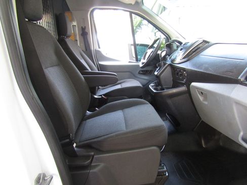 Used 2019 Ford Transit 250 130 Low Roof RWD image 12