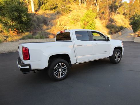 Used 2021 Chevrolet Colorado LS image 7