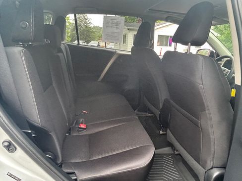 Used 2013 Toyota RAV4 FWD XLE image 25