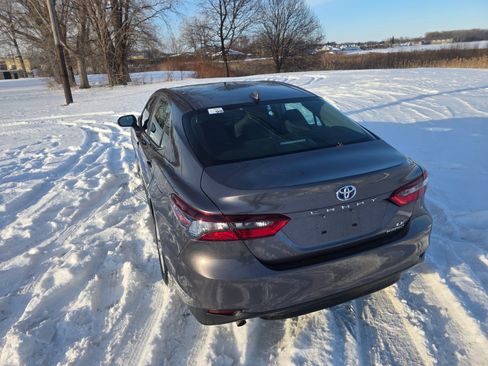 Used 2023 Toyota Camry LE image 10