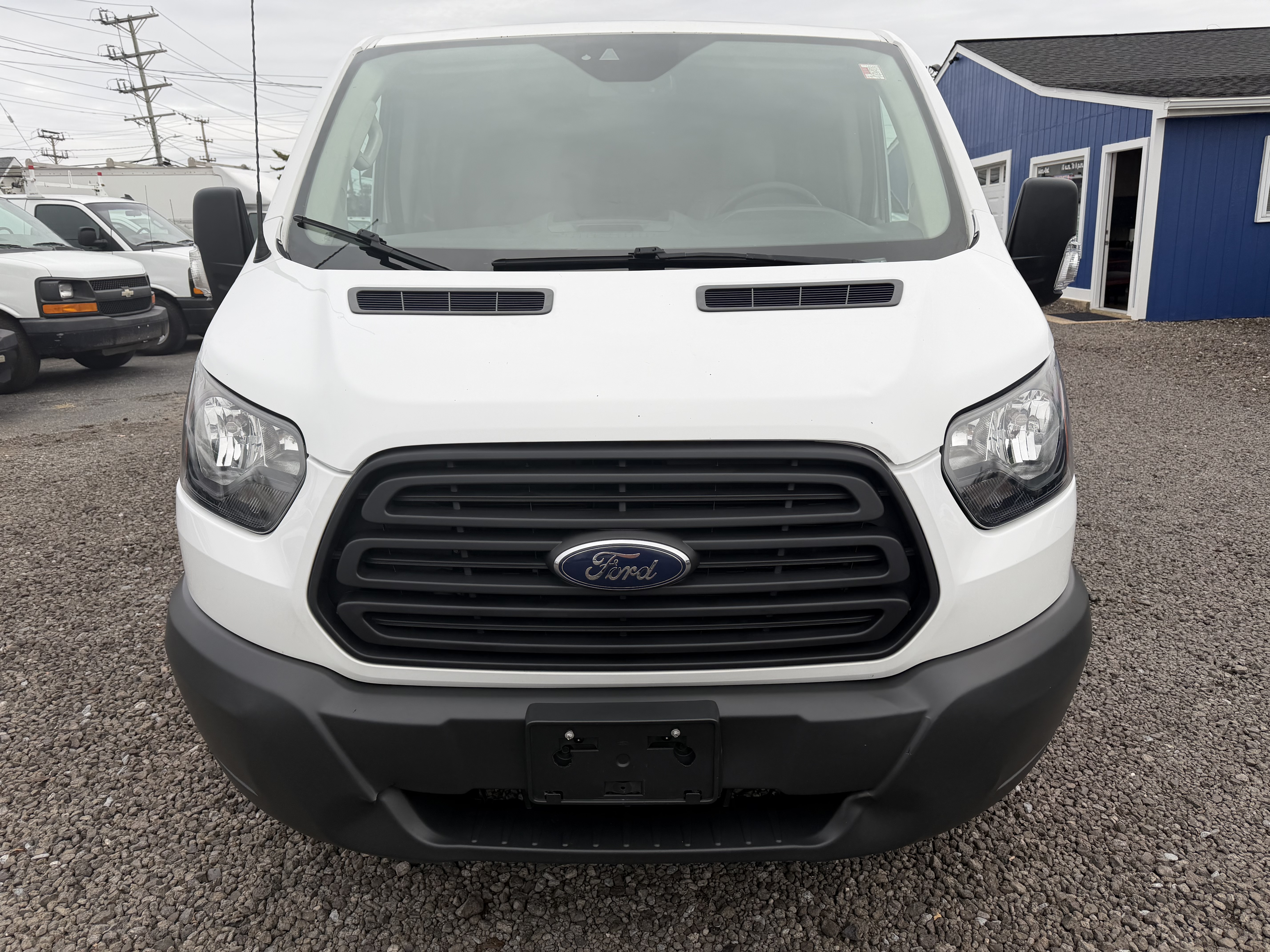 Used 2017 Ford Transit 150 130 Low Roof RWD image 2