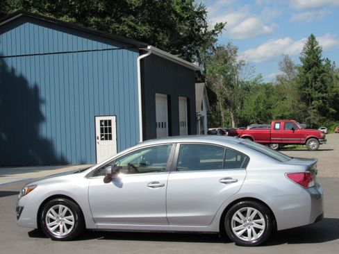 Used 2016 Subaru Impreza 2.0i Sedan AWD/4WD image 5