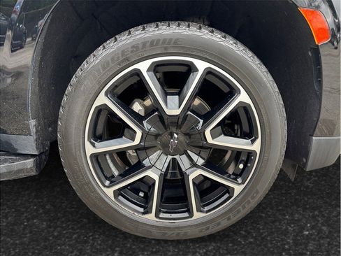 Used 2021 Chevrolet Tahoe RST image 13