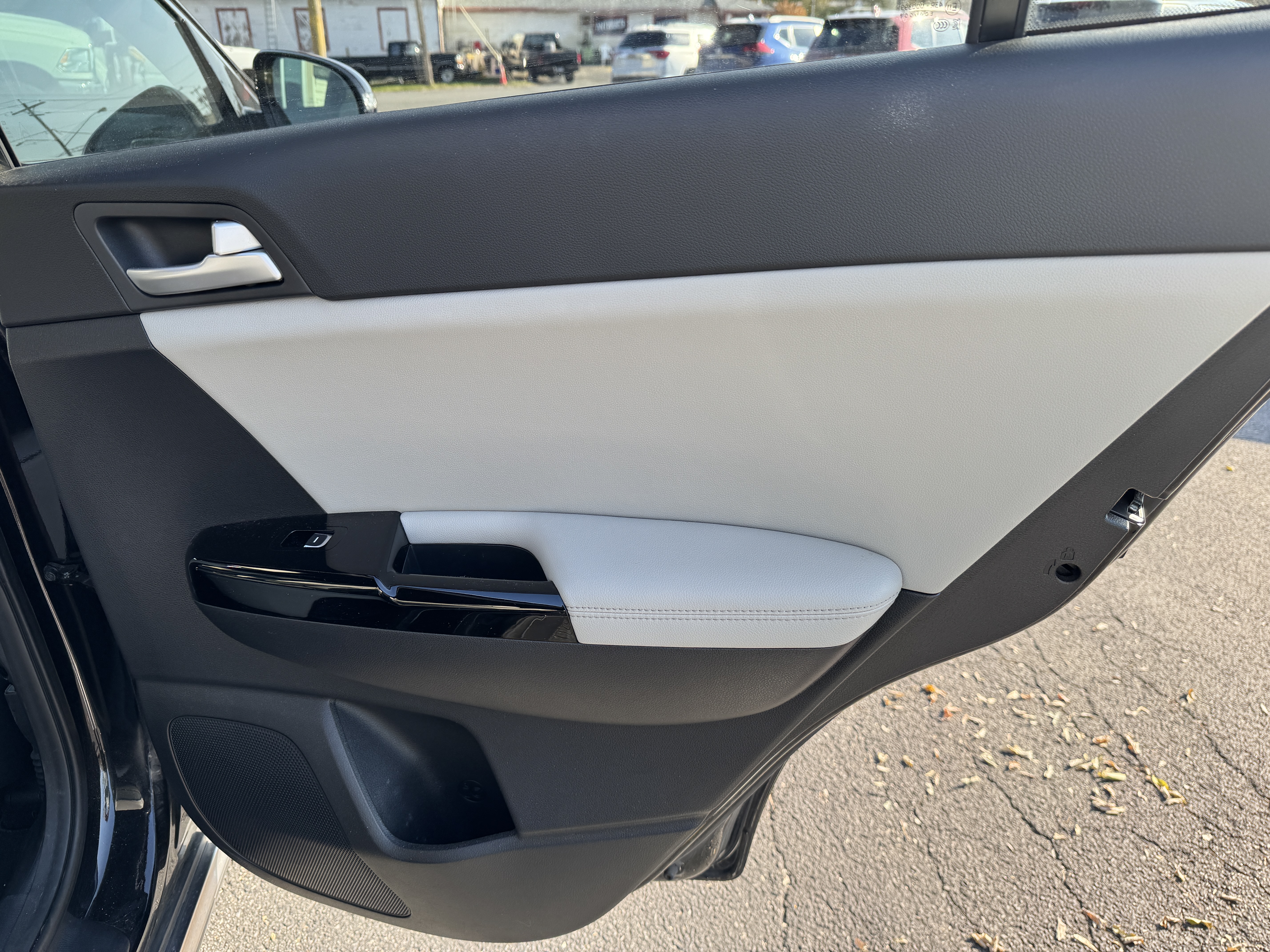 Used 2018 Kia Sportage AWD EX image 17