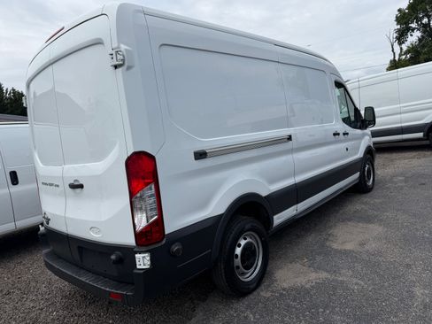 Used 2015 Ford Transit 250 148 Medium Roof RWD image 5